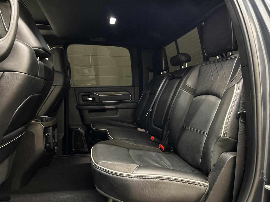 Used 2025 RAM 3500 Limited AWD/4WD image 9
