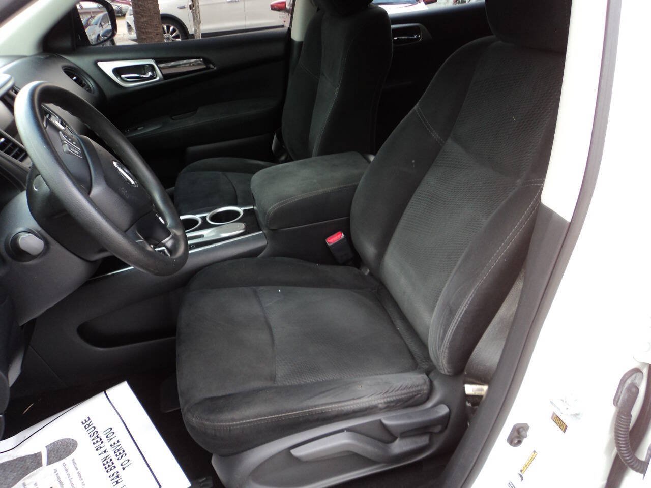 Used 2014 Nissan Pathfinder S FWD image 13