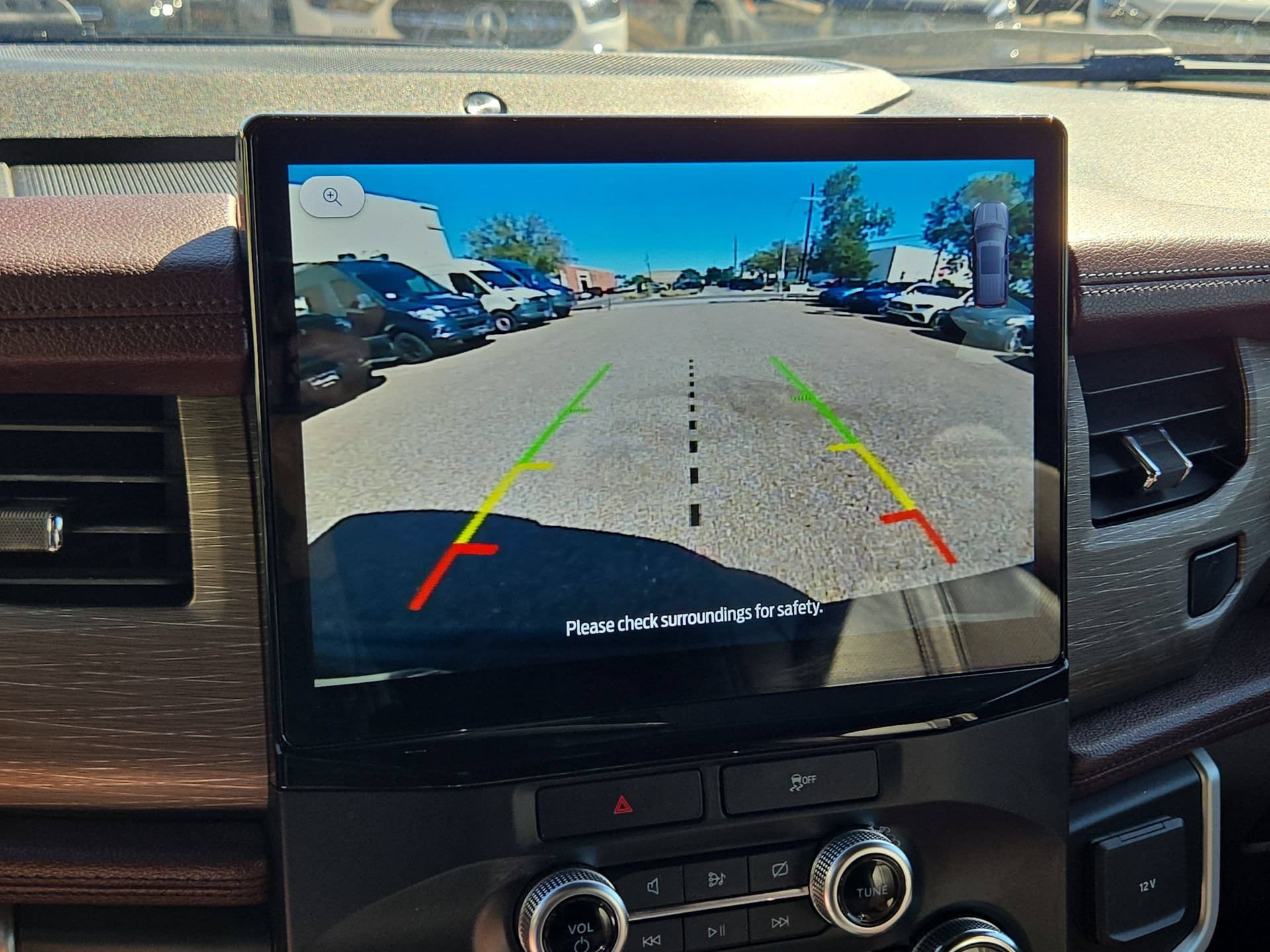 Used 2022 Ford Expedition Limited RWD image 18