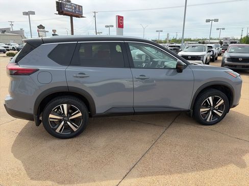 Certified 2024 Nissan Rogue SL w/ SL Premium Package FWD image 5