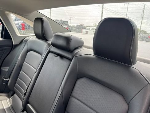 Used 2024 Volkswagen Jetta SE FWD image 20