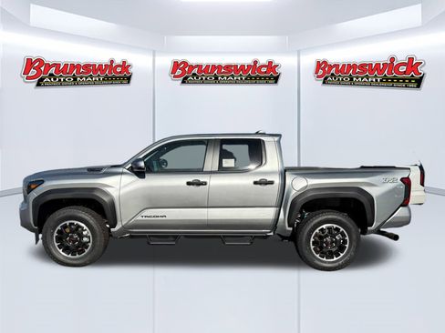New 2025 Toyota Tacoma TRD Off-Road image 3