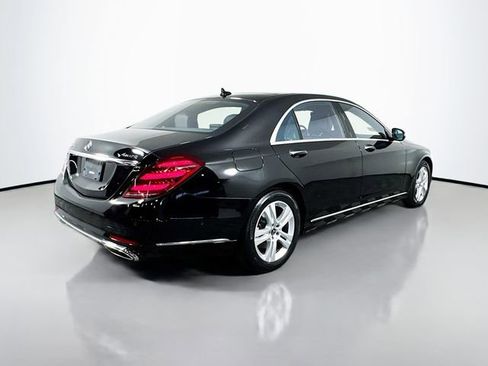Used 2018 Mercedes-Benz S 560 4MATIC Sedan w/ Premium Package image 8