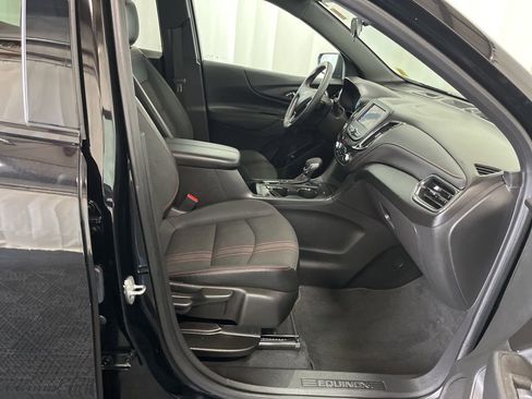 Used 2023 Chevrolet Equinox RS image 21