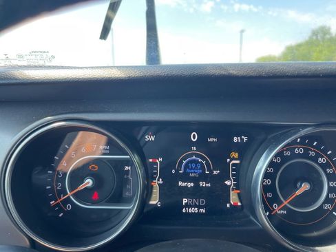 Used 2021 Jeep Wrangler Unlimited Sport AWD/4WD image 10