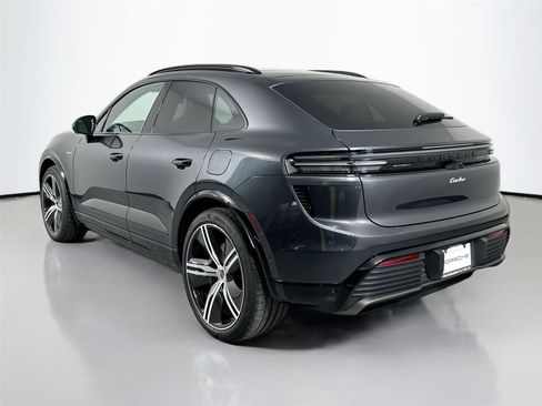 Certified 2024 Porsche Macan Turbo Electric AWD/4WD image 3