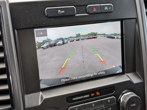 Used 2019 Ford F150 XLT w/ Equipment Group 302A Luxury AWD/4WD image 27