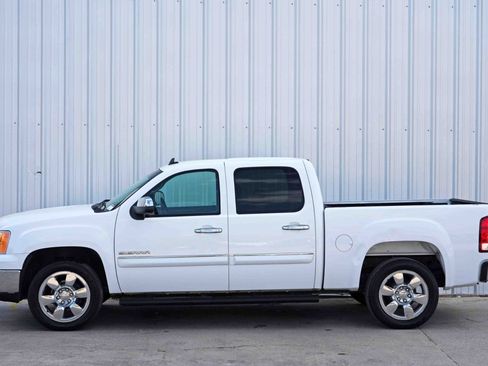 Used 2011 GMC Sierra 1500 SLE w/ Regional Value Package image 38