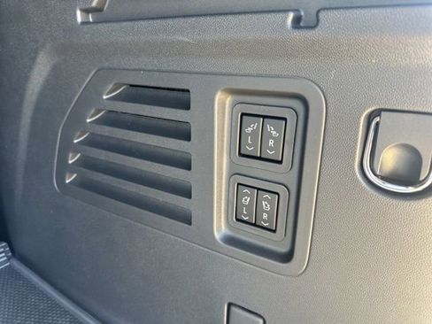 New 2026 Chevrolet Traverse High Country image 14