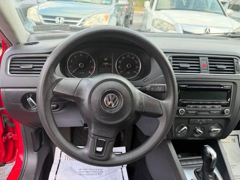 Used 2012 Volkswagen Jetta SE FWD image 20