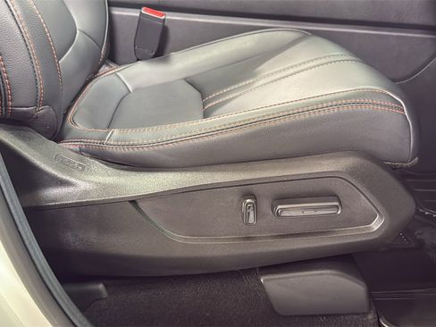 Used 2025 Honda Pilot TrailSport image 21