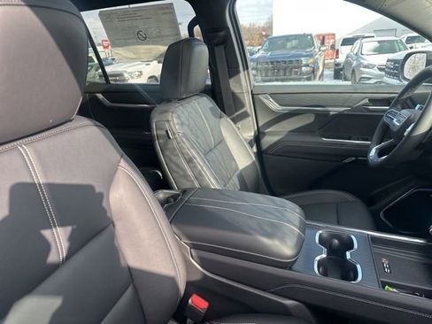 New 2026 GMC Acadia Elevation w/ Black Edition FWD image 41