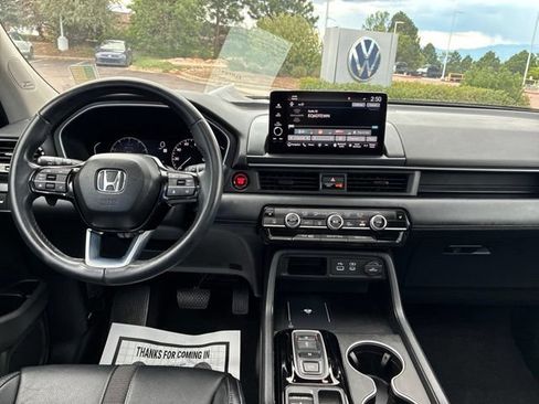 Used 2025 Honda Pilot Touring image 19