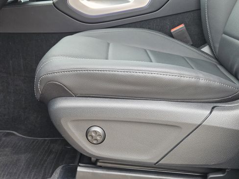 Certified 2026 Mercedes-Benz GLS 450 4MATIC image 24