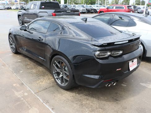 Used 2020 Chevrolet Camaro SS image 8