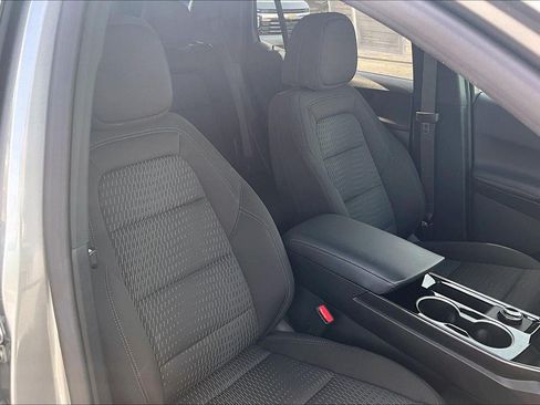 Used 2026 Chevrolet Equinox LT FWD image 7