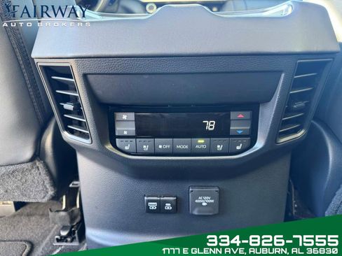 Used 2024 Toyota Sequoia Platinum image 28