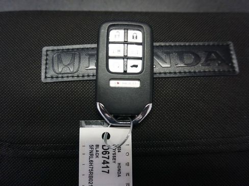 Used 2024 Honda Odyssey Sport image 21