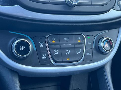 Used 2019 Chevrolet Volt LT image 16