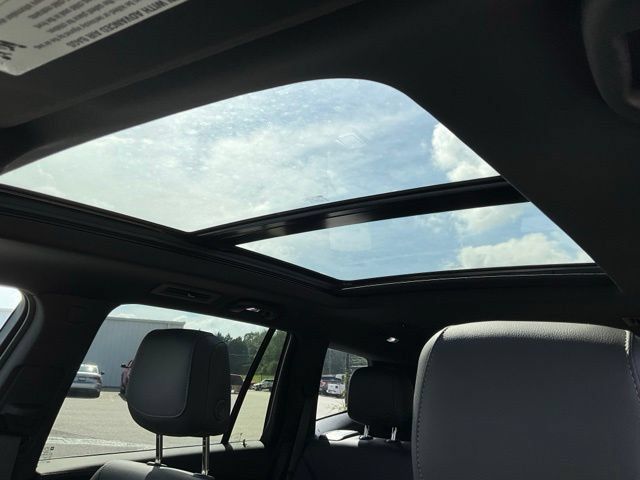 Used 2024 Cadillac XT6 Luxury FWD image 9