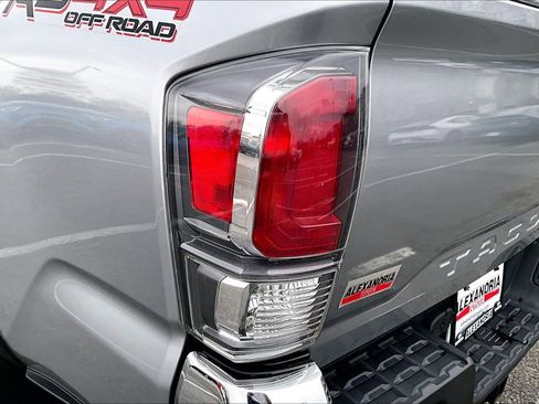 Used 2023 Toyota Tacoma TRD Off-Road image 26