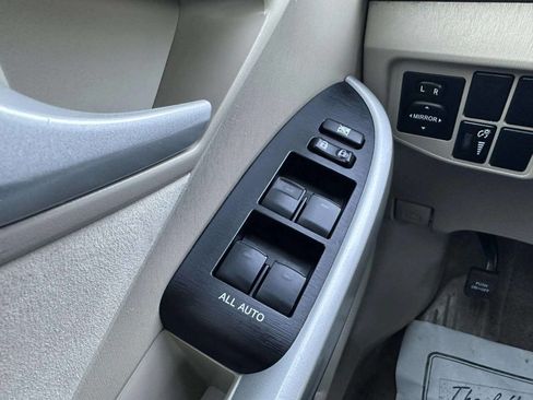 Used 2010 Toyota Prius FWD image 26