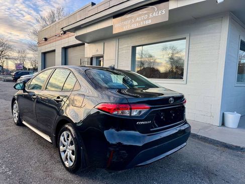 Used 2021 Toyota Corolla LE w/ Carpet Mat Package (TMS) image 9