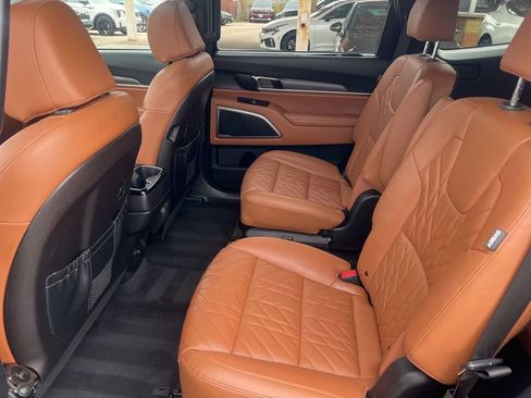Used 2024 Kia Telluride EX X-Line AWD/4WD image 9