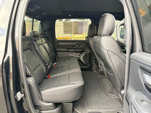 Used 2025 RAM 1500 Limited AWD/4WD image 26