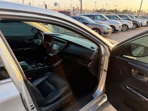 Used 2016 Toyota Avalon XLE FWD image 7