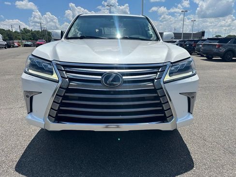 Used 2020 Lexus LX 570 4WD w/ Luxury Package image 2
