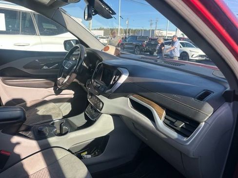 Used 2019 GMC Terrain SLE w/ LPO, Floor Liner Package image 25