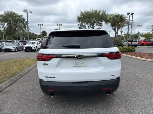 Used 2022 Chevrolet Traverse RS image 6
