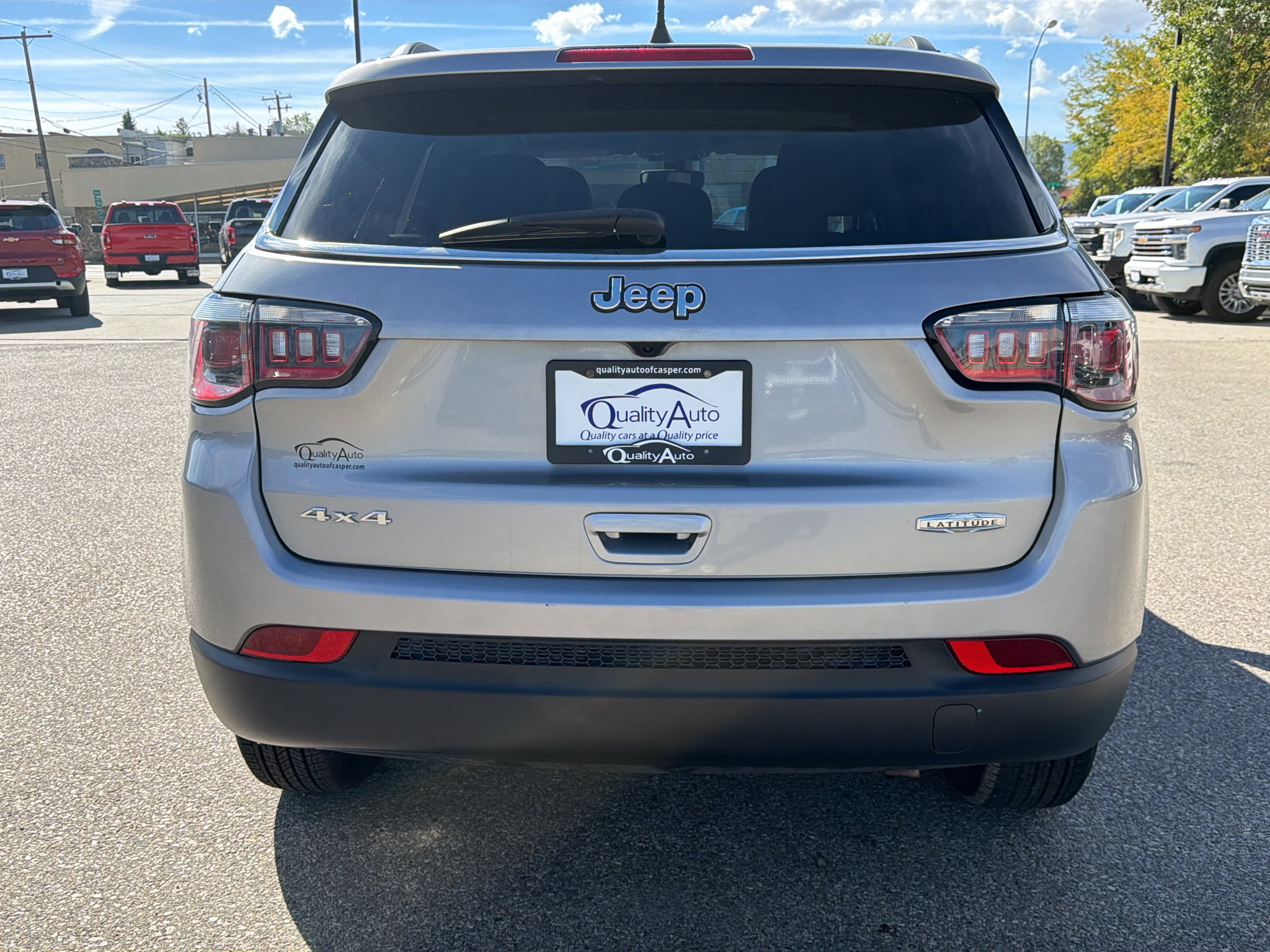 Used 2019 Jeep Compass Latitude w/ Cold Weather Group AWD/4WD image 8