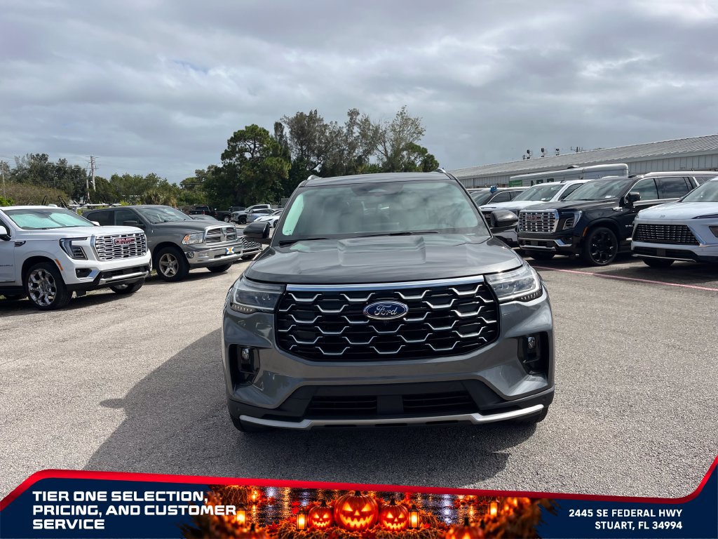 Used 2025 Ford Explorer Platinum w/ Ultimate Package AWD/4WD image 3