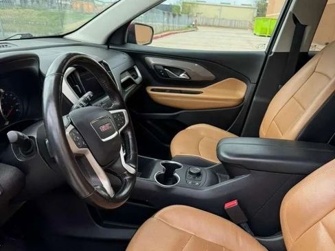 Used 2020 GMC Terrain SLT w/ Preferred Package AWD/4WD image 9