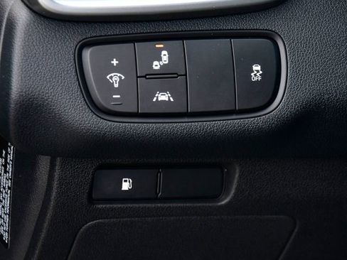 Certified 2018 Kia Sorento LX w/ LX V6 Convenience Package image 25