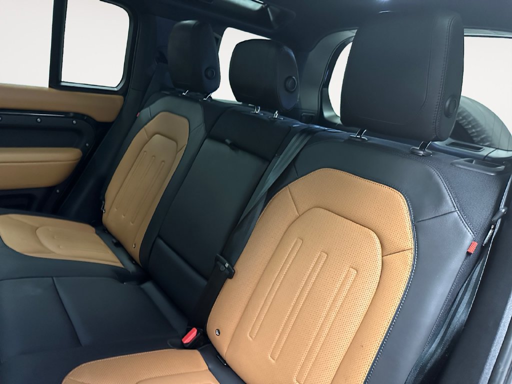 Used 2024 Land Rover Defender 110 X AWD/4WD image 13