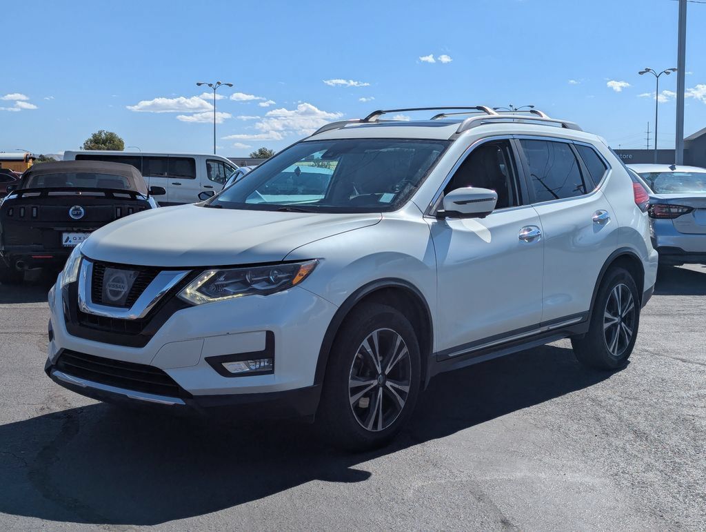 Used 2017 Nissan Rogue SL w/ SL Premium Package AWD/4WD image 9