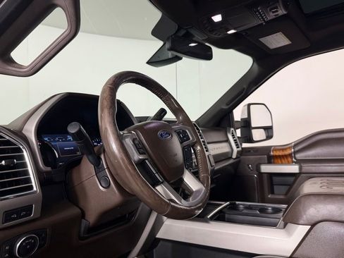Used 2017 Ford F350 King Ranch w/ King Ranch Ultimate Package AWD/4WD image 23