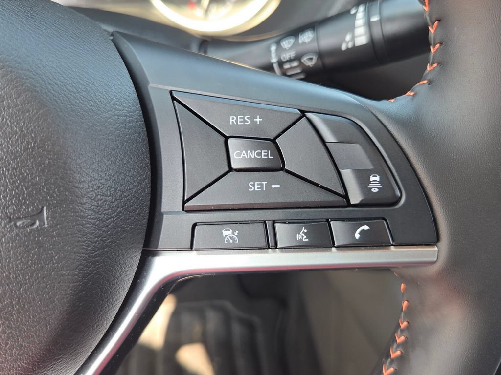 Certified 2025 Nissan Sentra SR FWD image 22