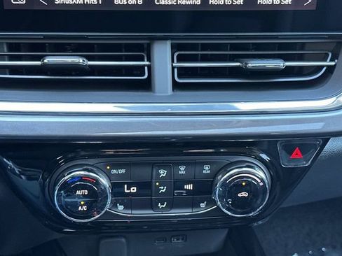 New 2026 Chevrolet Trax ACTIV w/ Sunroof Package FWD image 26
