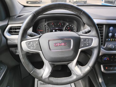 Used 2023 GMC Acadia SLT w/ LPO, Floor Liner Package FWD image 9