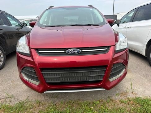 Used 2016 Ford Escape SE w/ SE Leather Comfort Package AWD/4WD image 2