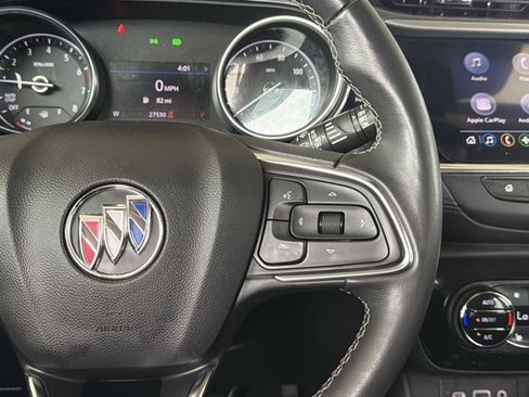 Used 2022 Buick Encore GX Essence w/ Experience Buick Package FWD image 16