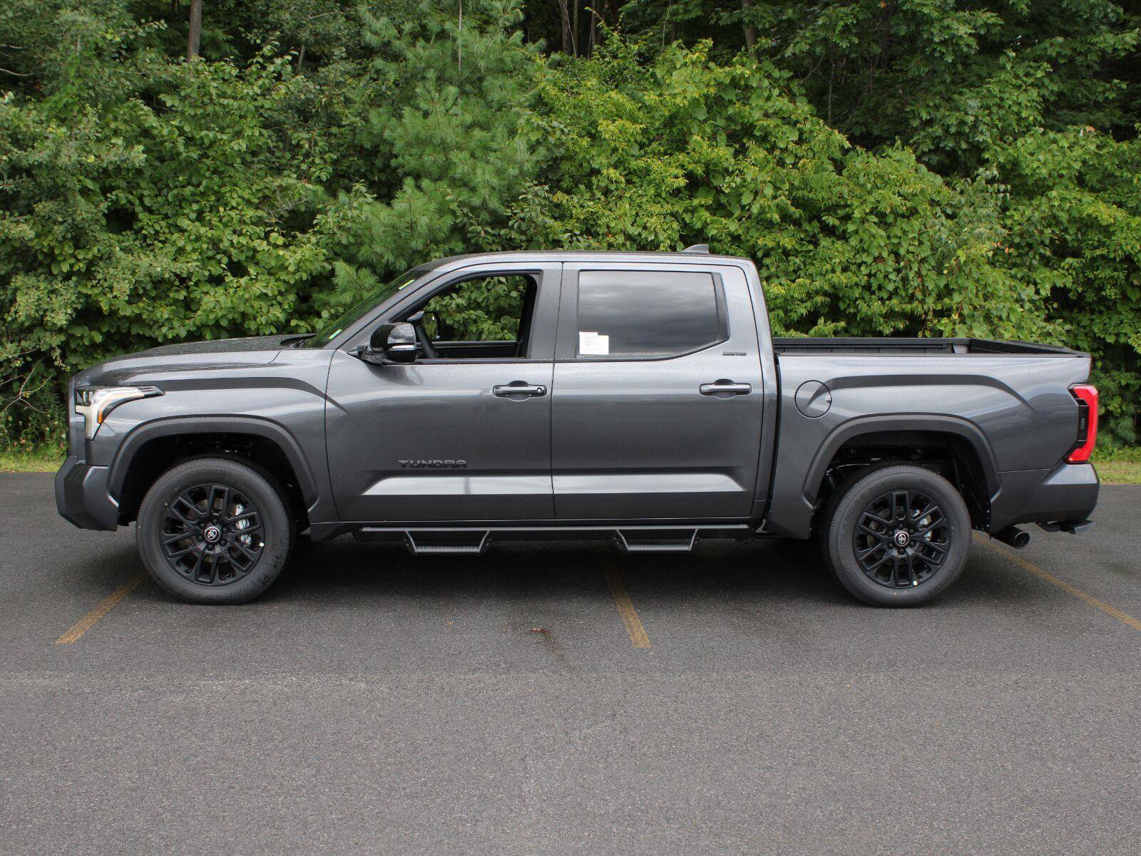 New 2026 Toyota Tundra Limited AWD/4WD image 5