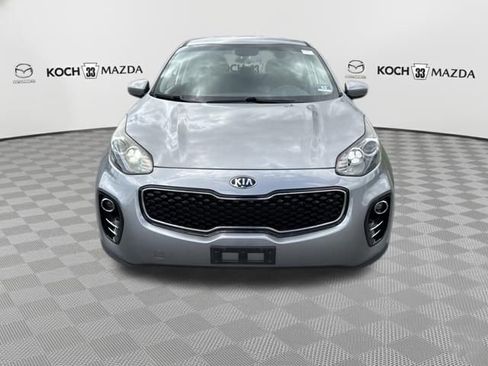 Used 2019 Kia Sportage LX image 2