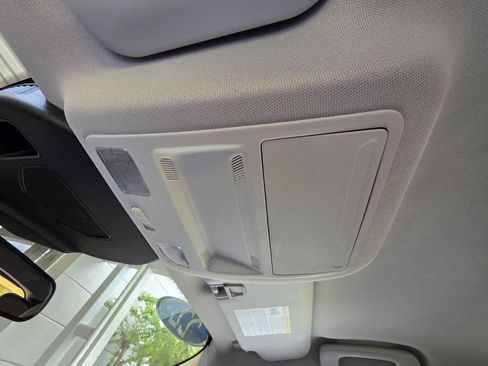 Used 2022 Ford Escape SEL FWD image 34