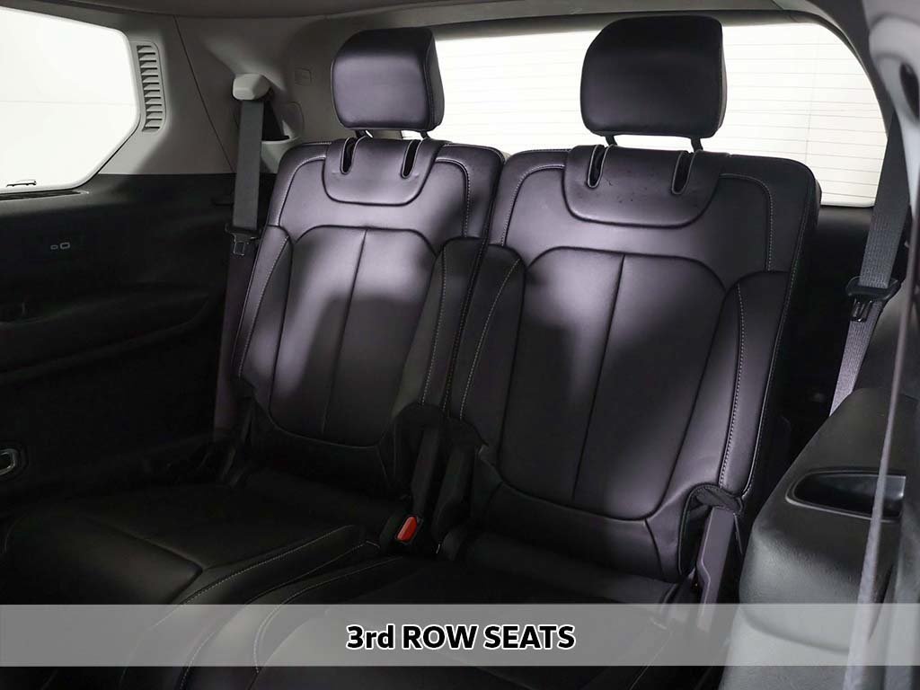 Used 2023 Jeep Grand Cherokee L Limited AWD/4WD image 9