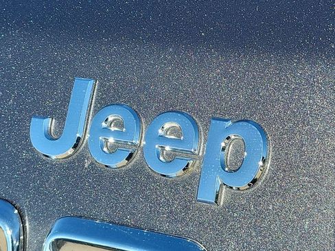 Used 2022 Jeep Cherokee Latitude Lux image 29